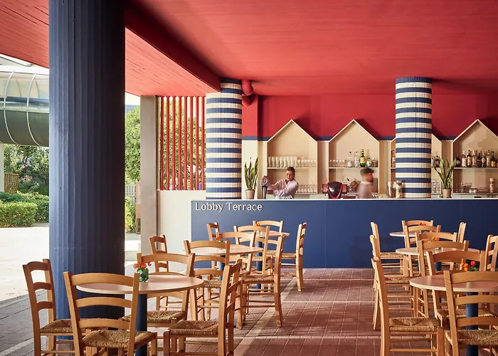 شقة فندقية Serena Majestic 4*