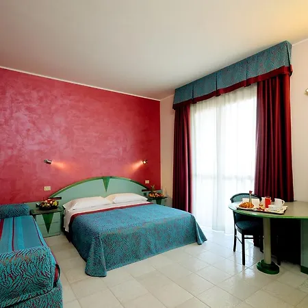 Serena Majestic Lägenhetshotell 4*