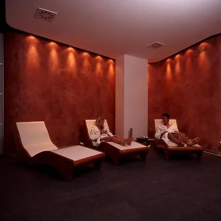Lägenhetshotell Serena Majestic 4*
