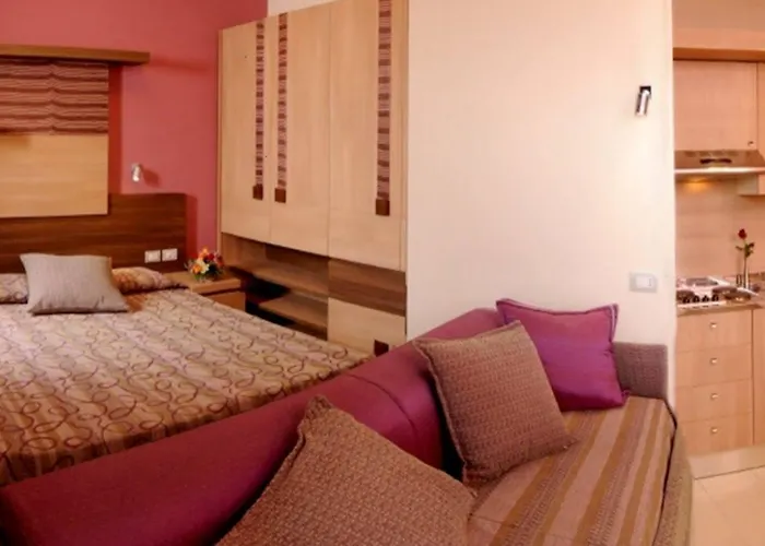 Apartahotel Serena Majestic 4*