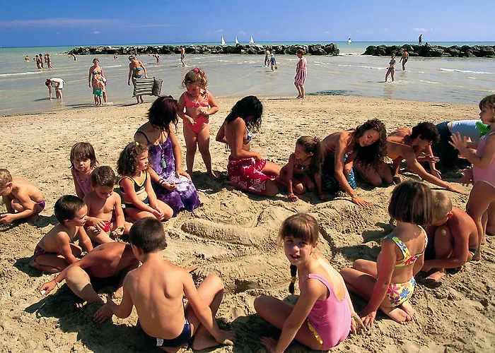 Serena Majestic מלון דירות 4*