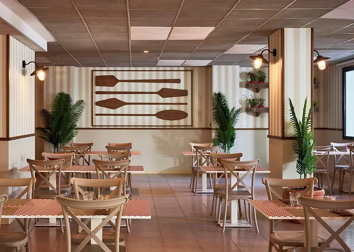 Serena Majestic מלון דירות 4*