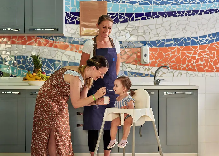 מלון דירות Serena Majestic 4*